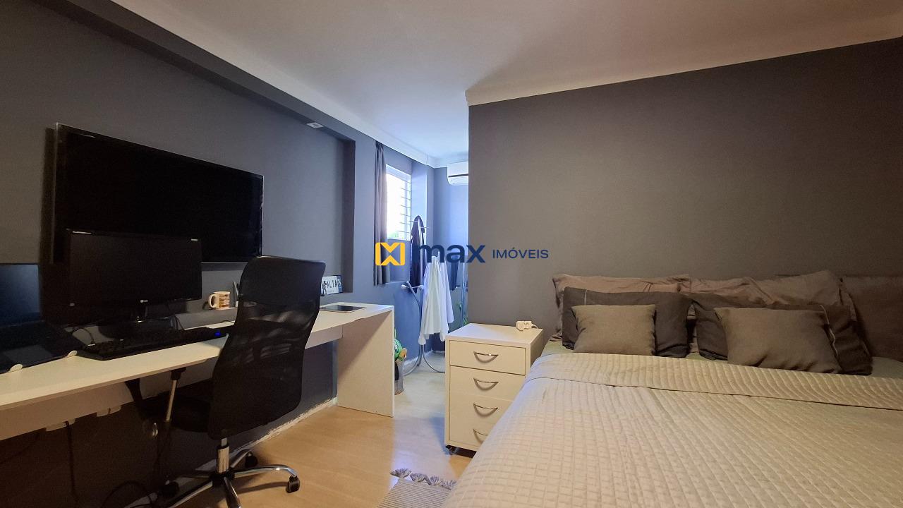 Casa à venda no Cabeçudas: Suíte 1