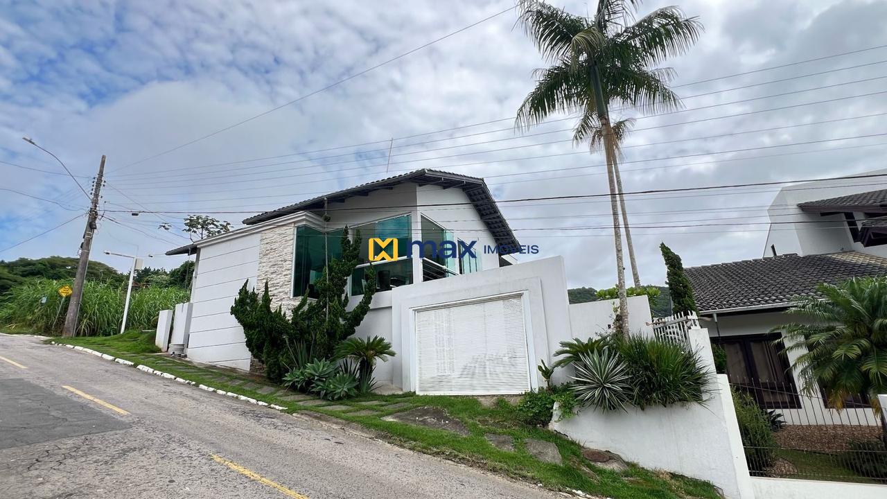 Casa à venda no Cabeçudas: Fachada