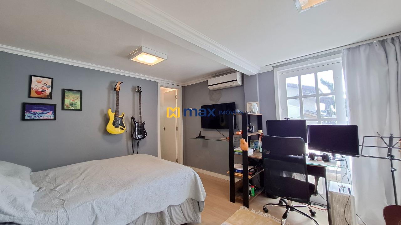 Casa à venda no Cabeçudas: Suíte 2