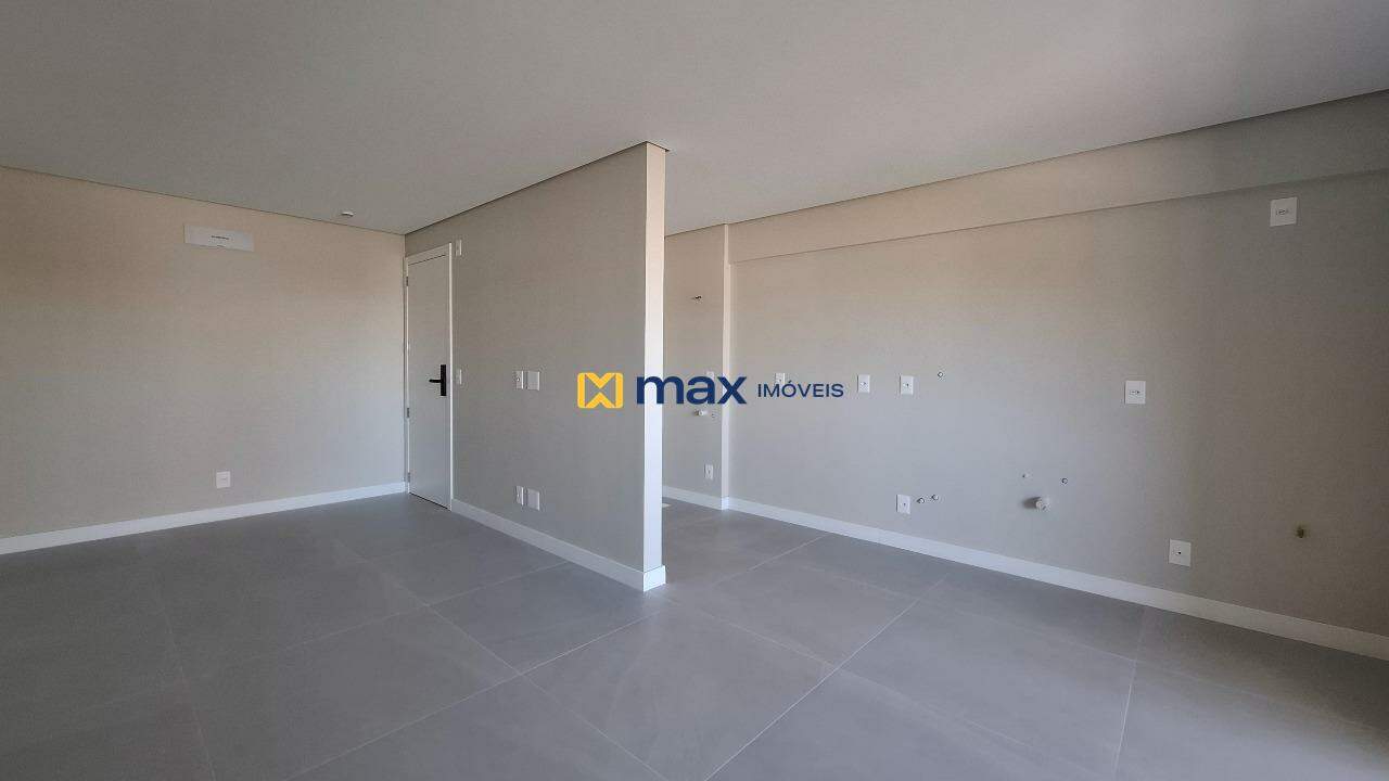 Apartamento à venda no Praia Brava: Living integrado