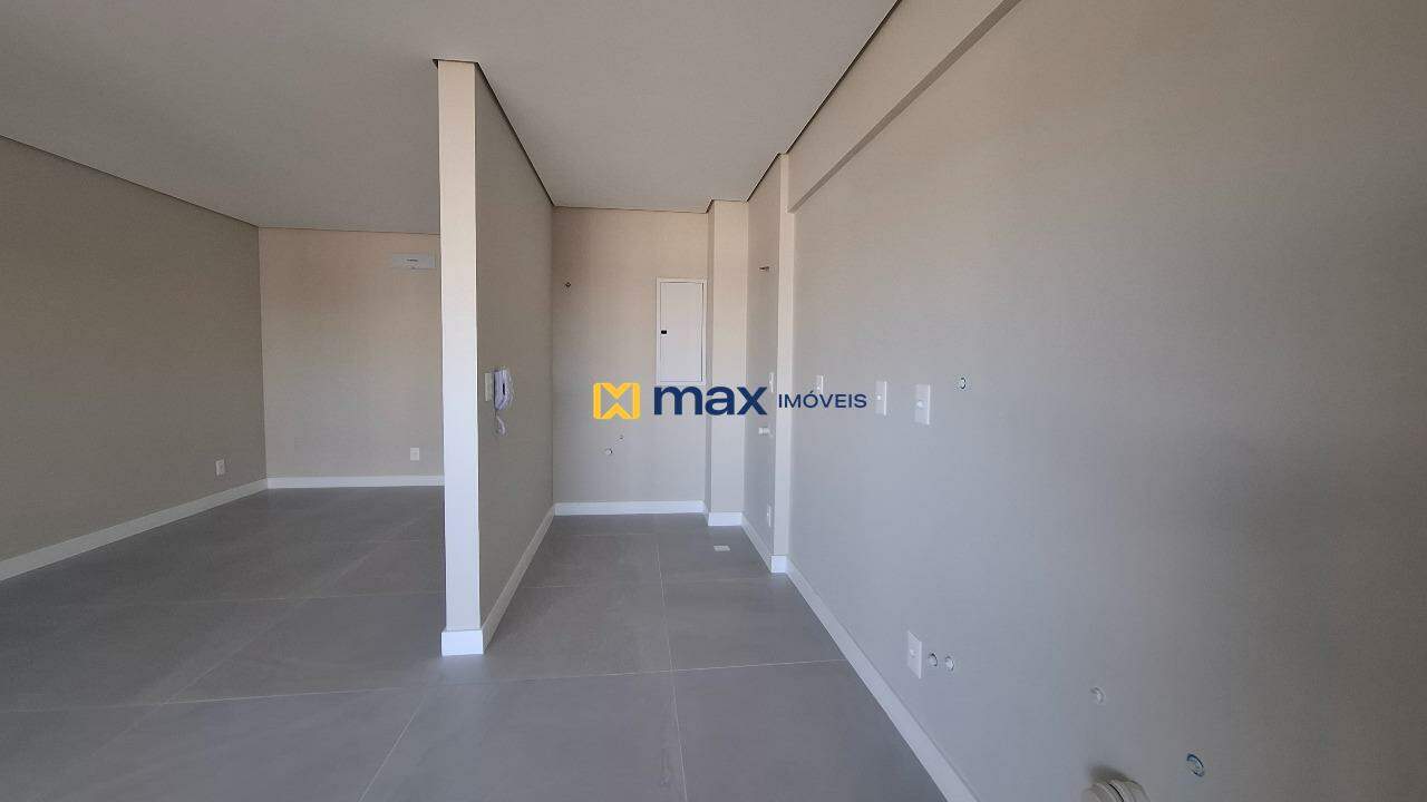 Apartamento à venda no Praia Brava: Living integrado