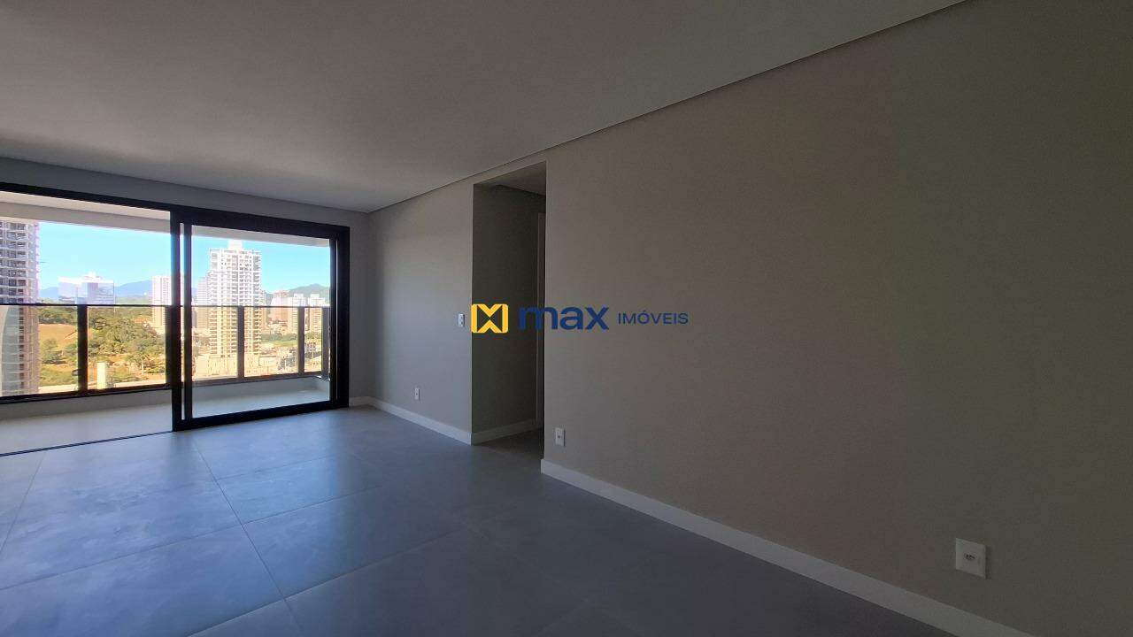 Apartamento à venda no Praia Brava: Living integrado