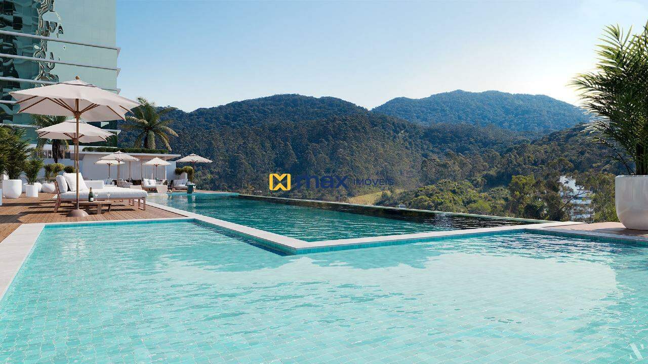 Apartamento à venda no Praia Brava: Piscina