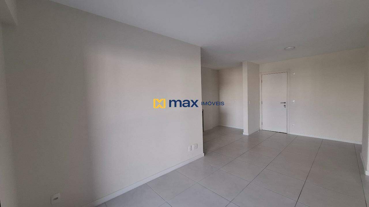 Apartamento para aluguel no Centro: Sala de Estar e Jantar