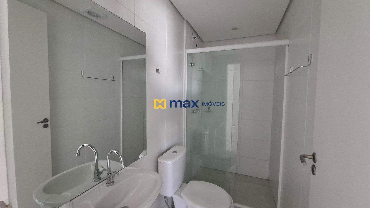 Apartamento para aluguel no Centro: Banheiro Suíte