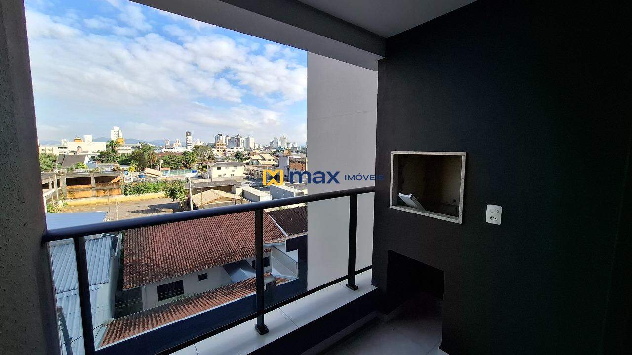 Apartamento para aluguel no Centro: Sacada