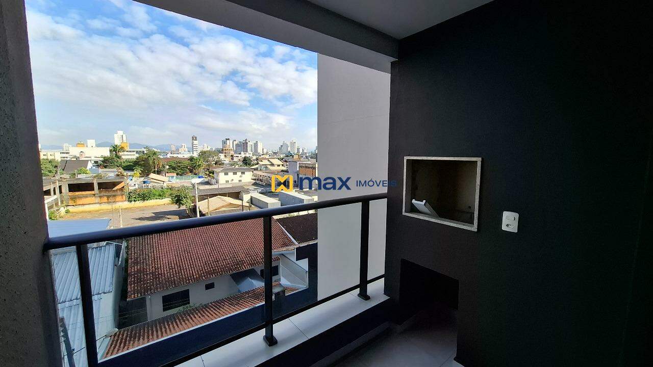 Apartamento para aluguel no Centro: Sacada