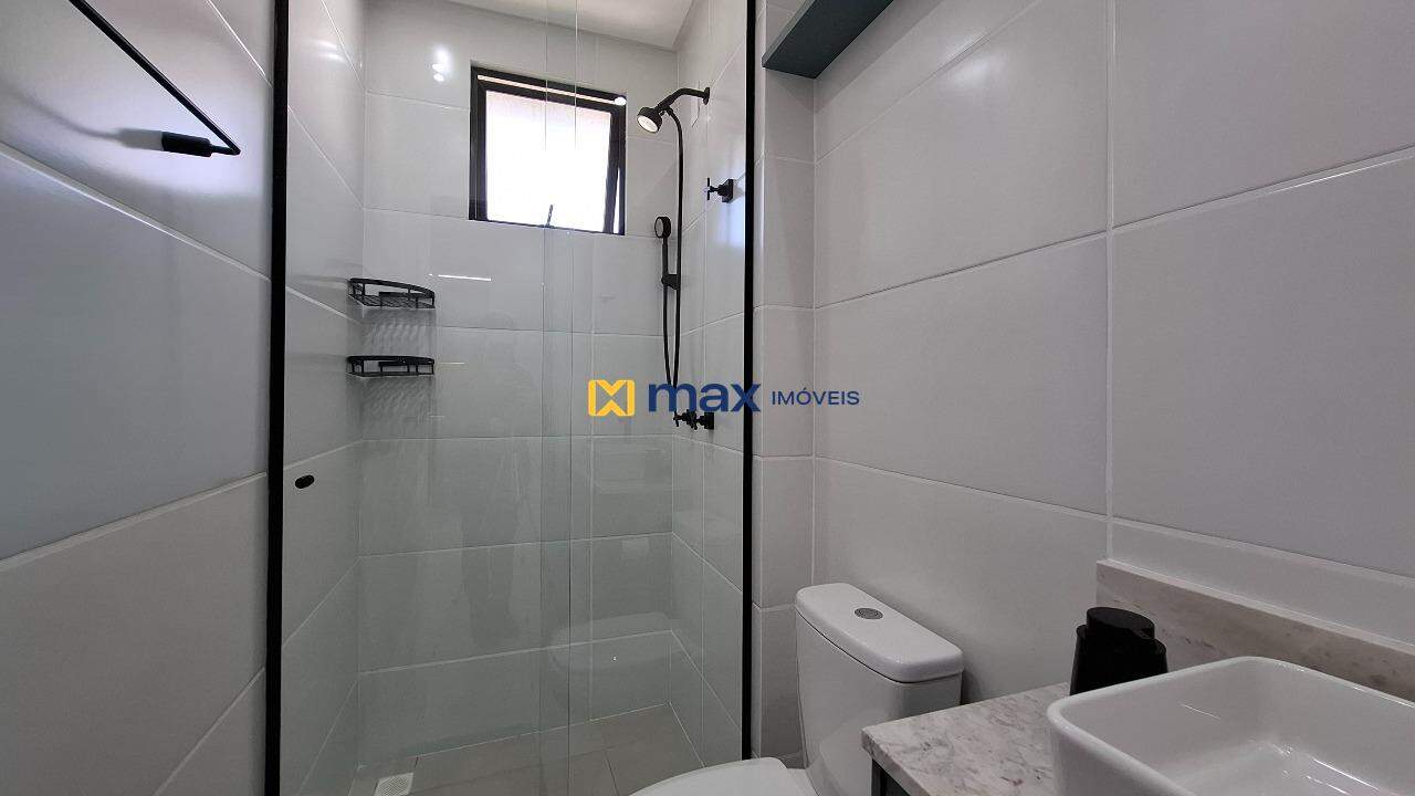 Apartamento à venda no Vila Operária: Banheiro social