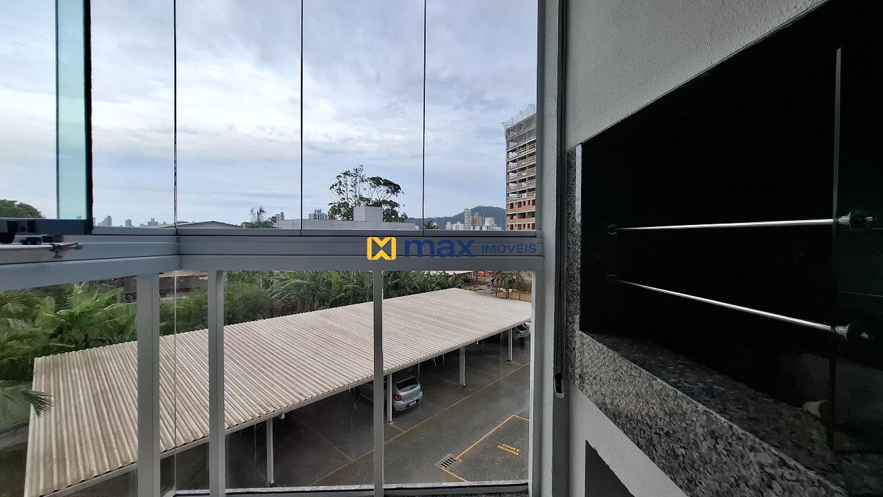 Apartamento à venda no São João: Sacada com churrasqueira