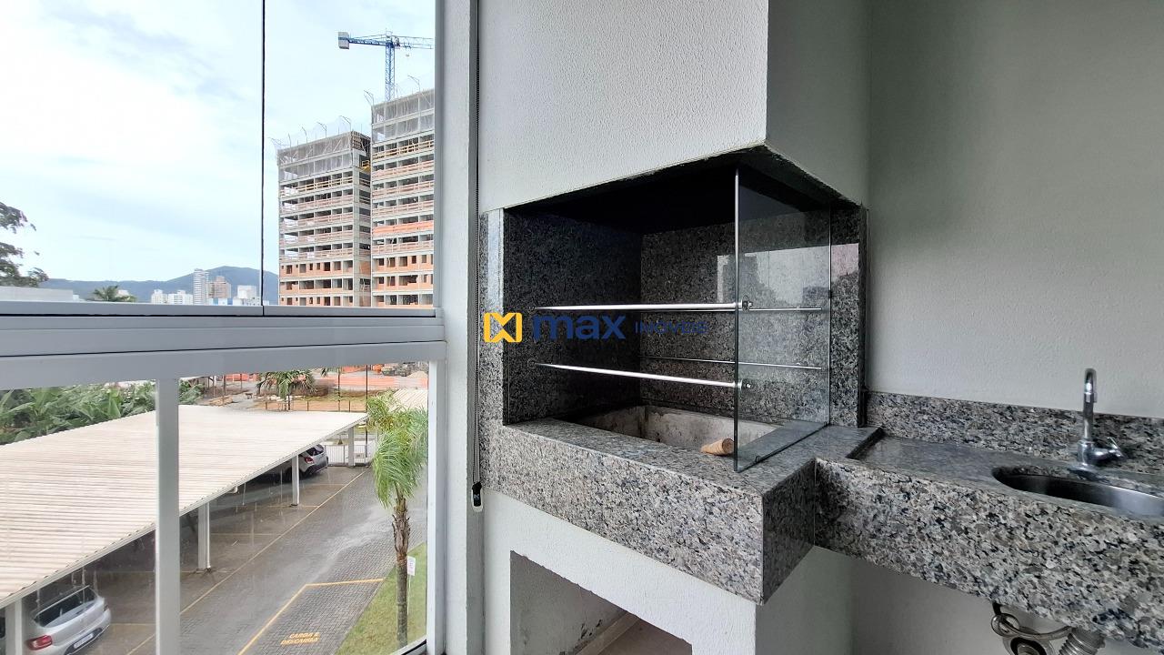 Apartamento à venda no São João: Sacada com churrasqueira