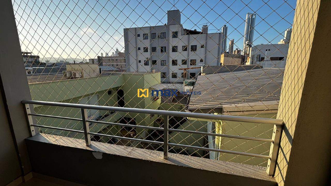 Apartamento à venda no Vila Real: 
