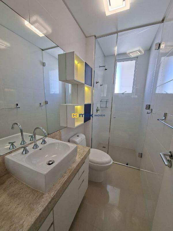 Apartamento para aluguel no Fazenda: Banheiro social