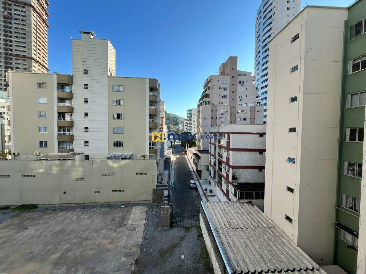 Apartamento para aluguel no Centro: Vista sala