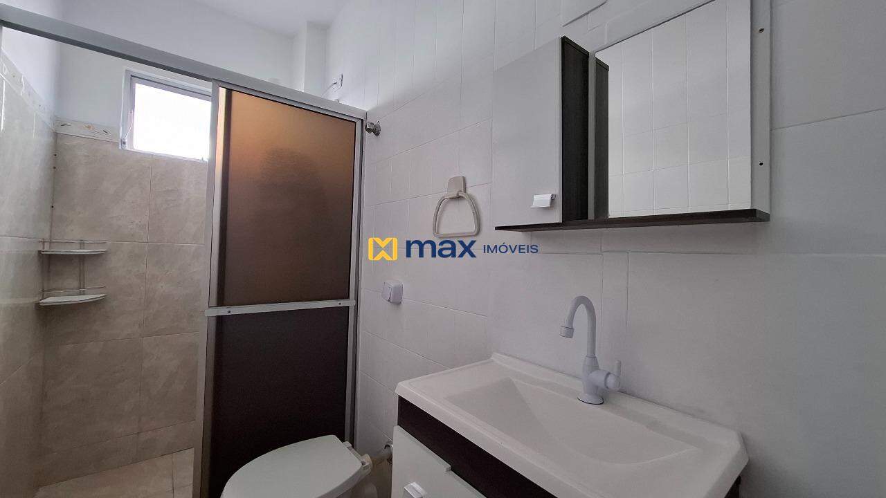 Apartamento à venda no Centro: Banheiro social