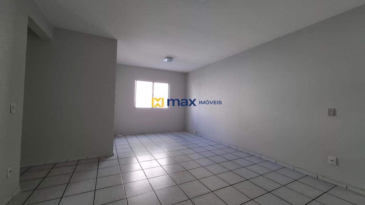 Apartamento à venda no Centro: Living integrado