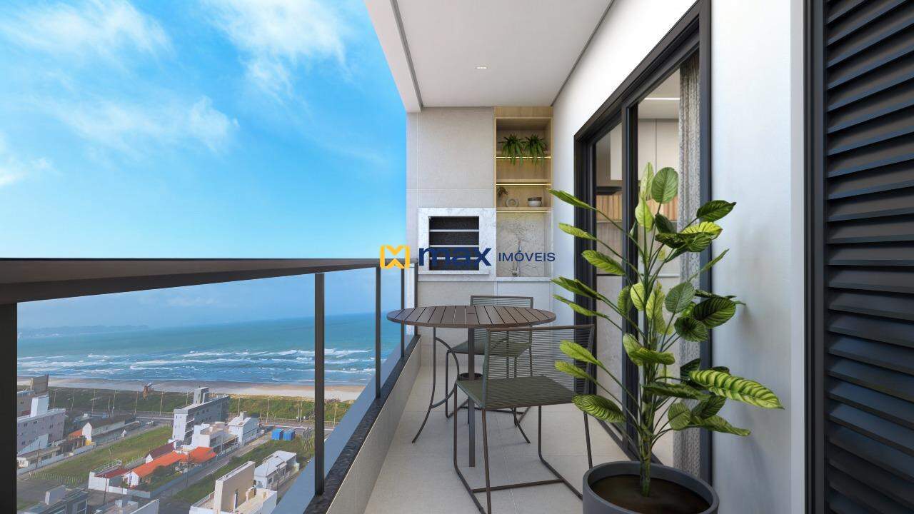 Apartamento à venda no Meia Praia: Sacada