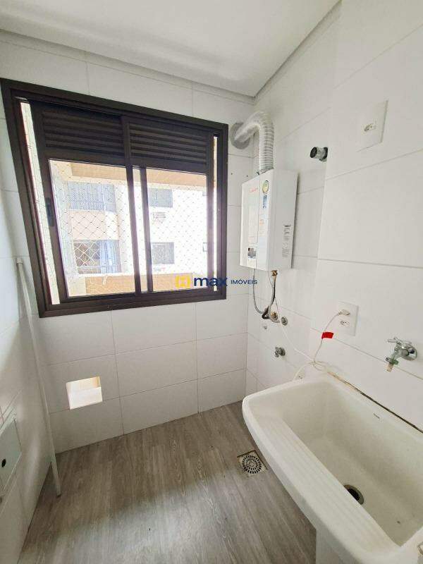Apartamento para aluguel no Fazenda: Área de serviço