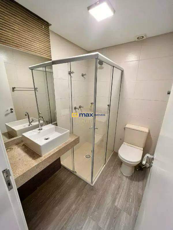 Apartamento para aluguel no Fazenda: Banheiro social