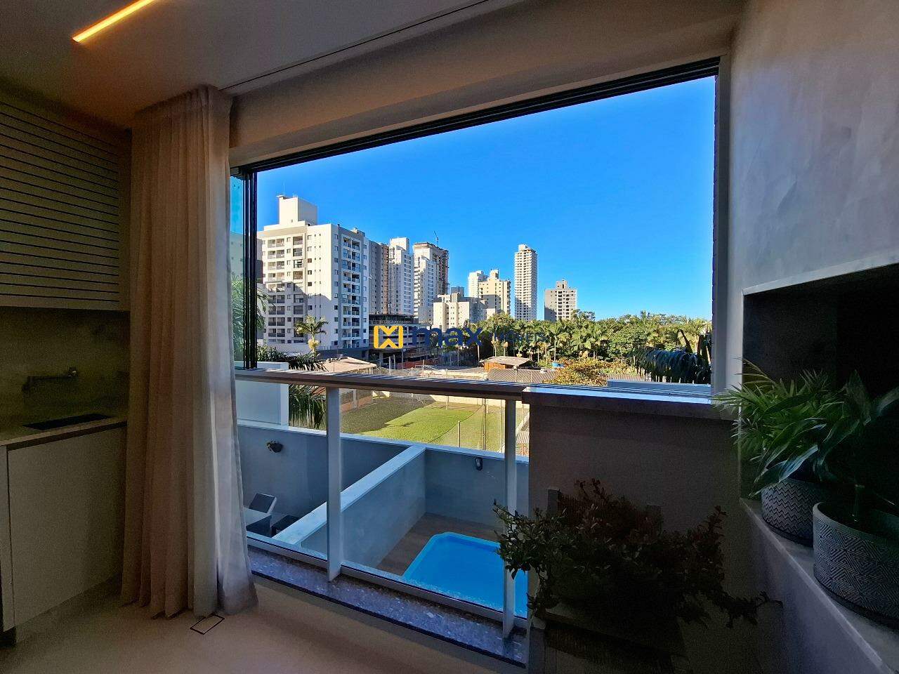 Apartamento à venda no Praia Brava de Itajaí: sacada