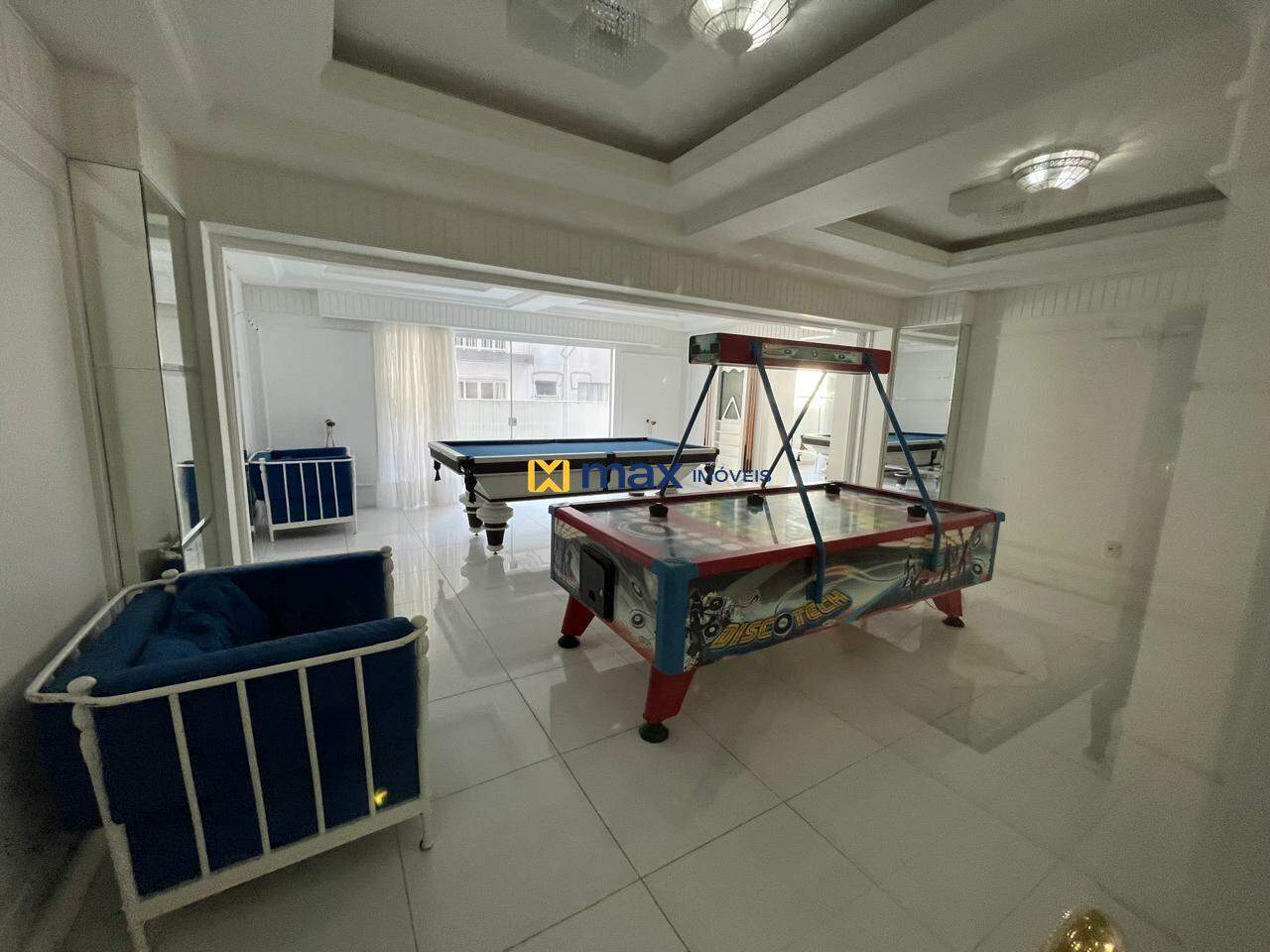 Apartamento para aluguel no Centro: 