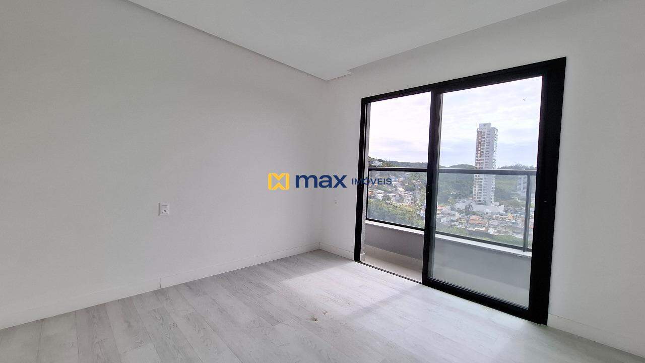 Apartamento à venda no Praia Brava: Suíte 2