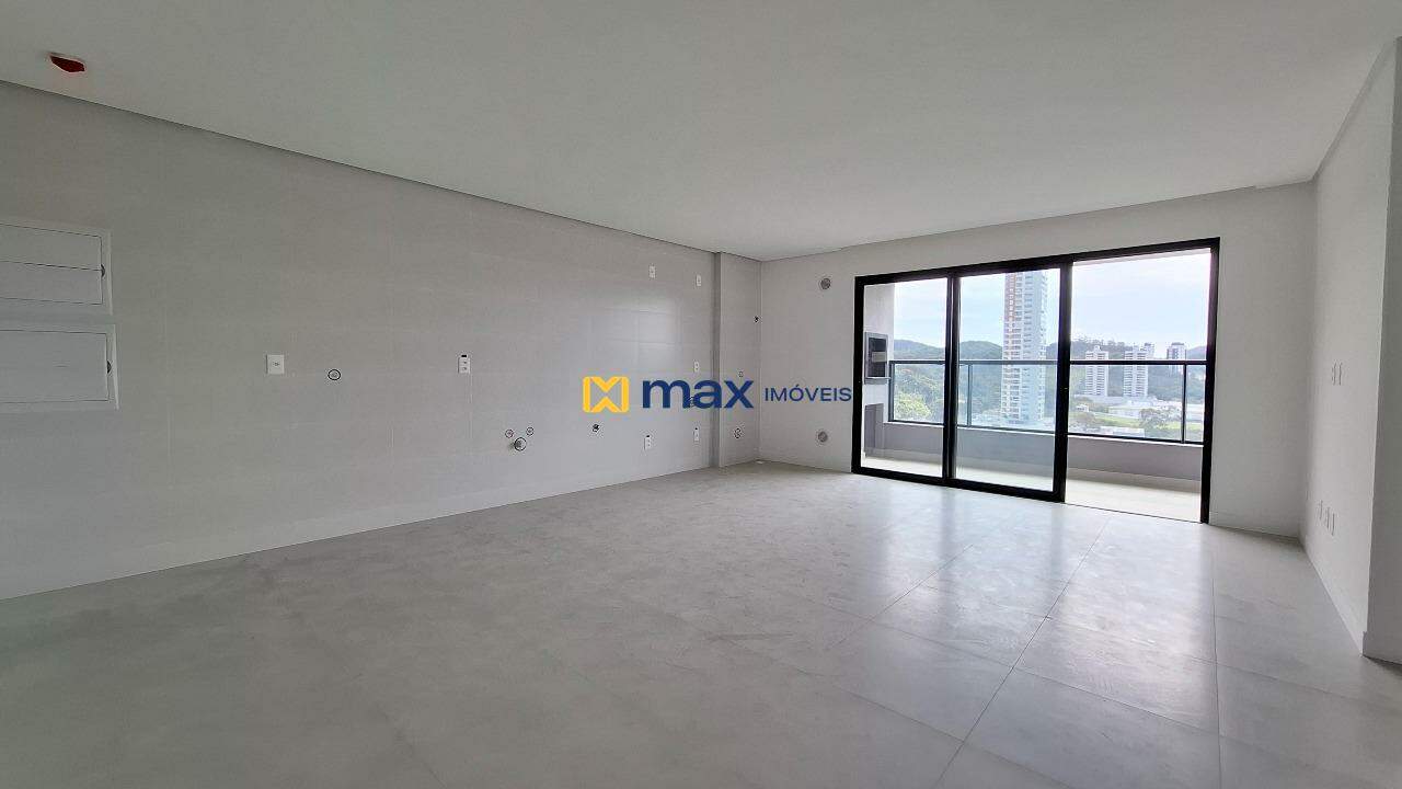 Apartamento à venda no Praia Brava: Living integrado