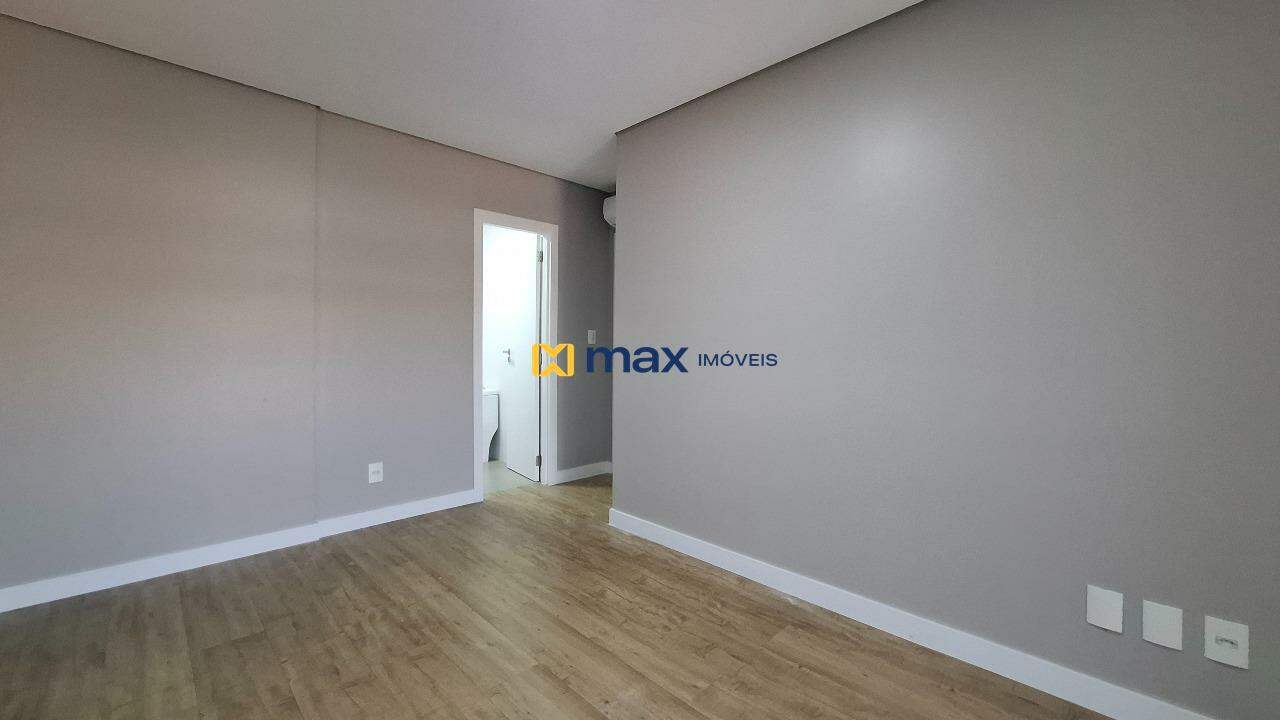 Apartamento à venda no Cabeçudas: Suíte