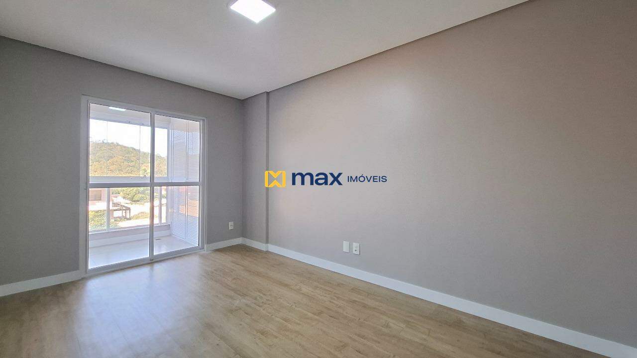 Apartamento à venda no Cabeçudas: Suíte