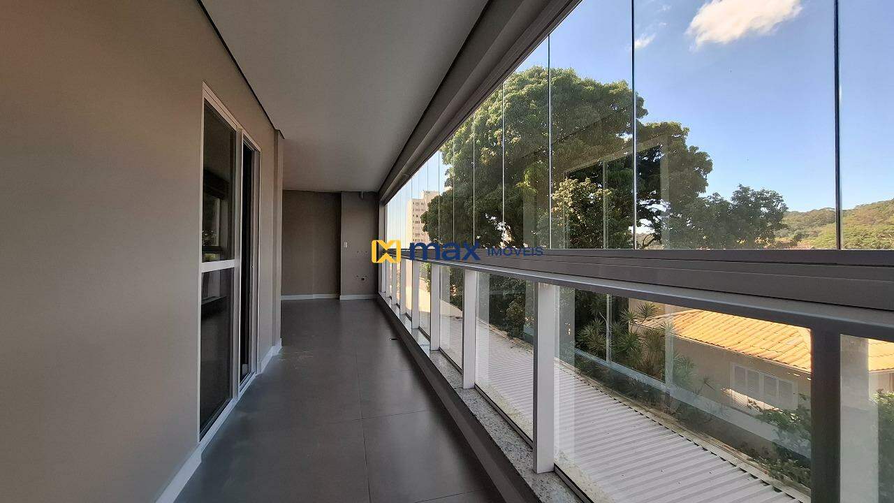 Apartamento à venda no Cabeçudas: Sacada