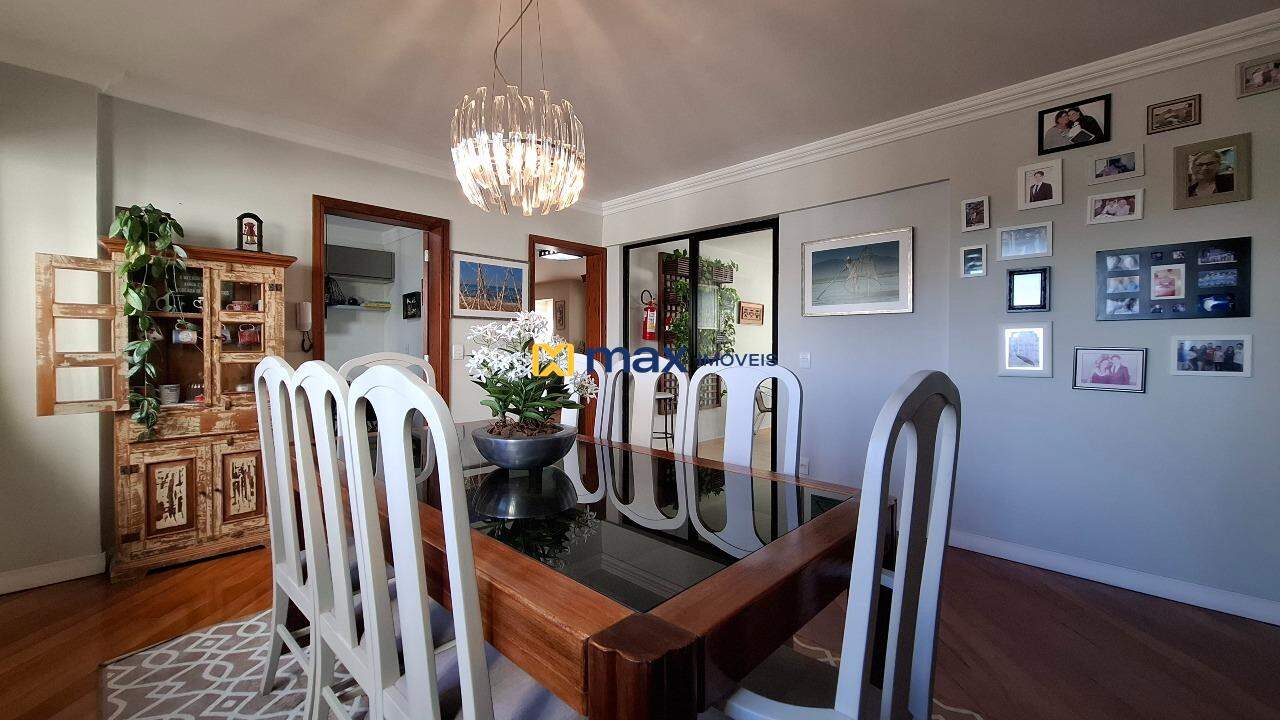 Apartamento à venda no Centro: Sala de jantar
