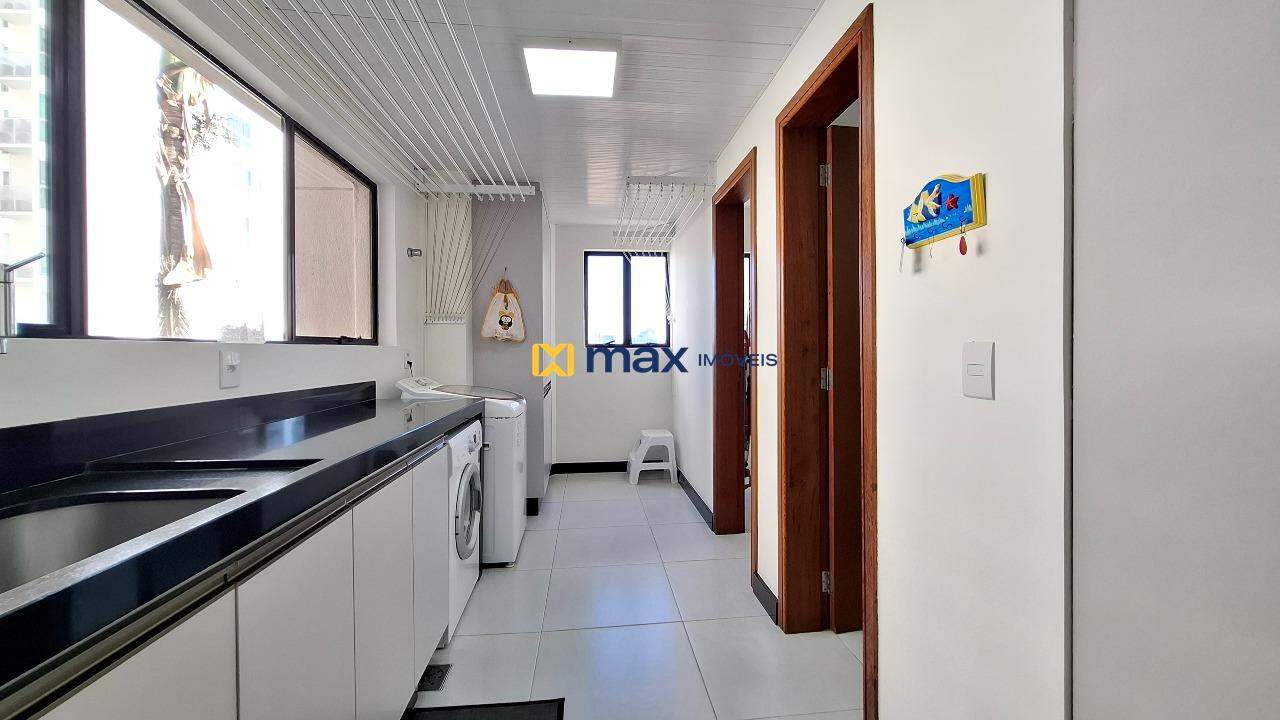 Apartamento à venda no Centro: Área de serviço