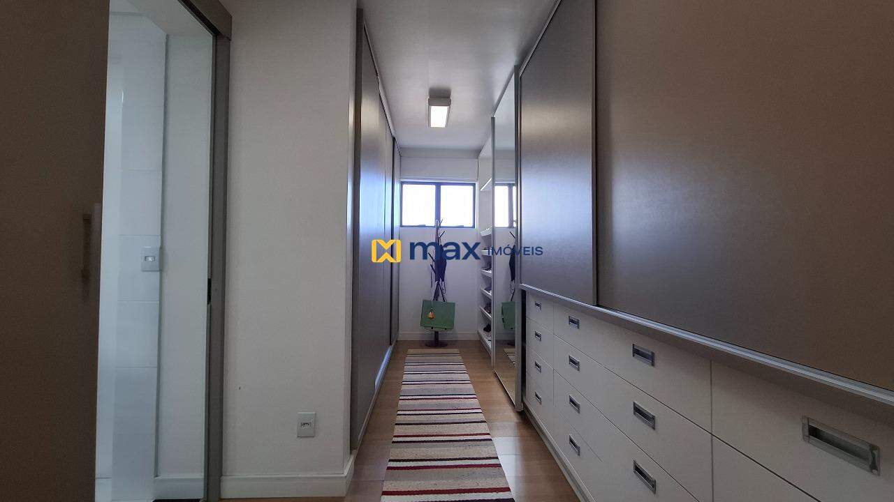 Apartamento à venda no Centro: Closet suíte 4