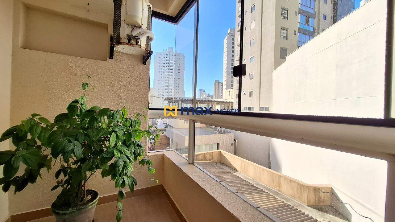 Apartamento à venda no Centro: Sacada suíte 4