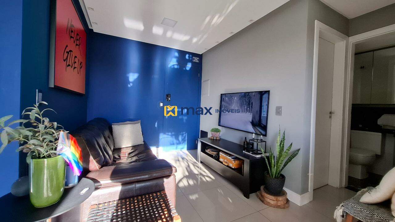 Apartamento à venda no Ressacada: Living integrado