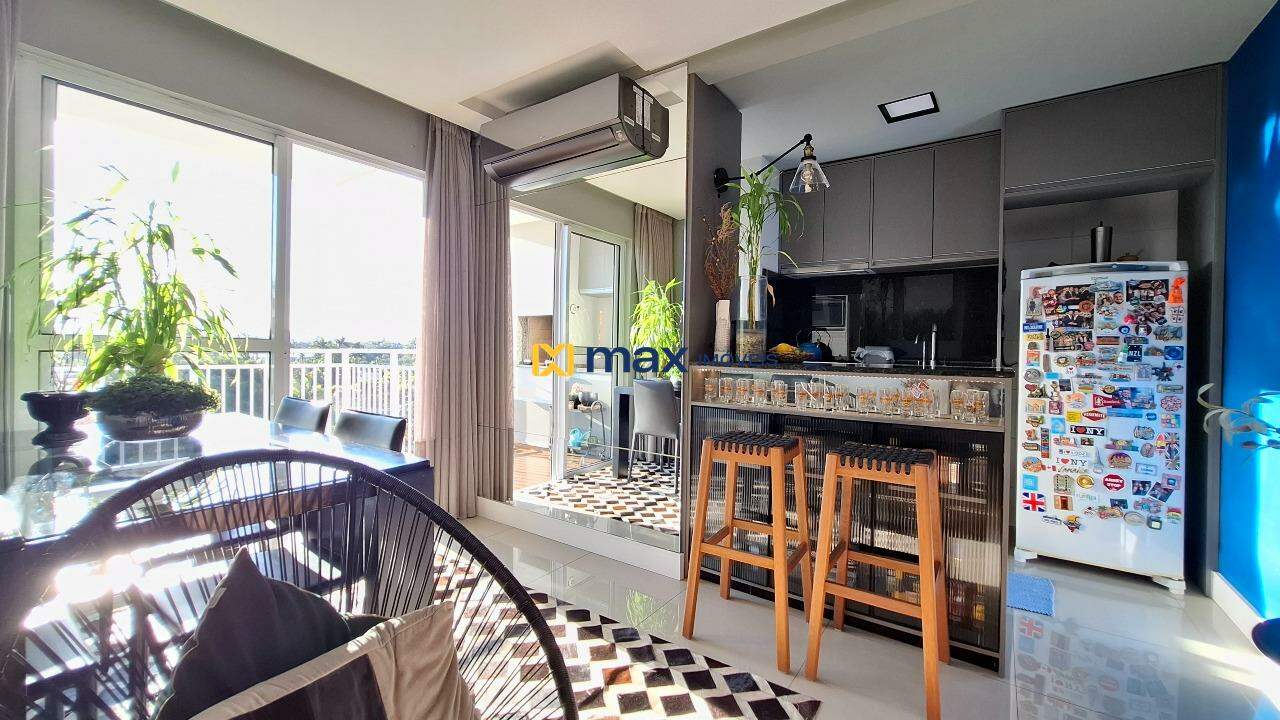 Apartamento à venda no Ressacada: Living integrado