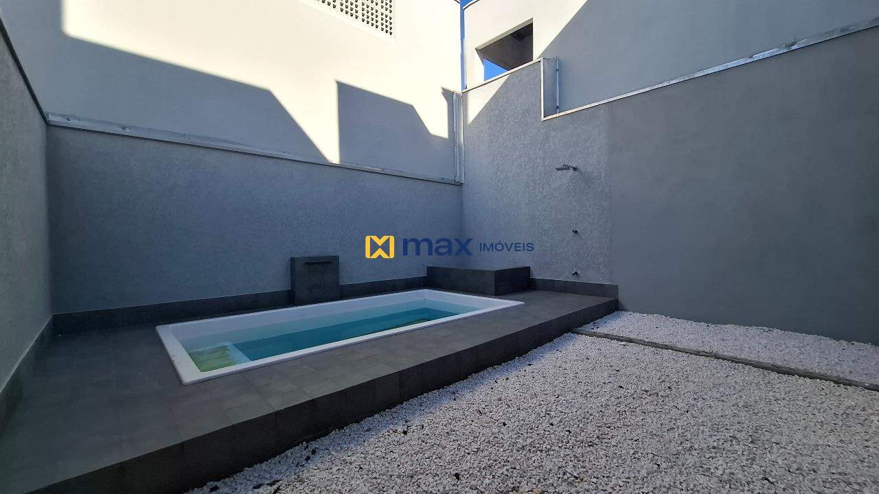 Casa à venda no Cordeiros: Piscina