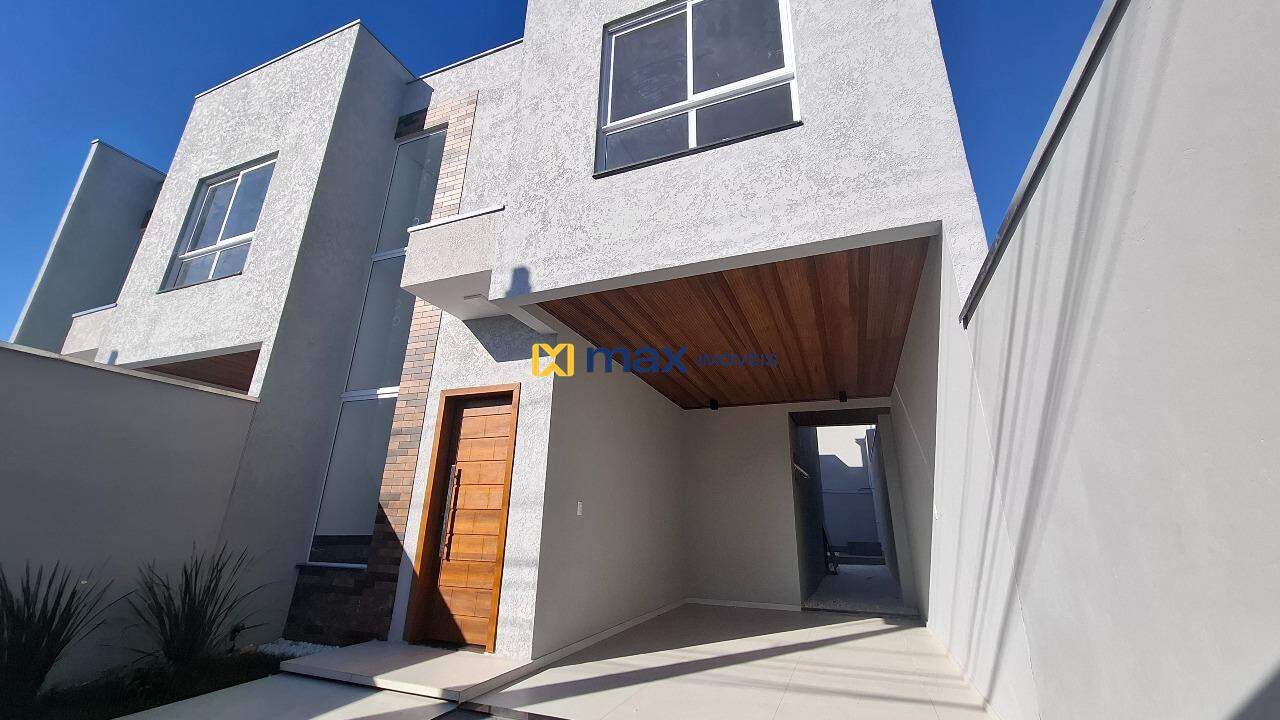 Casa à venda no Cordeiros: Fachada