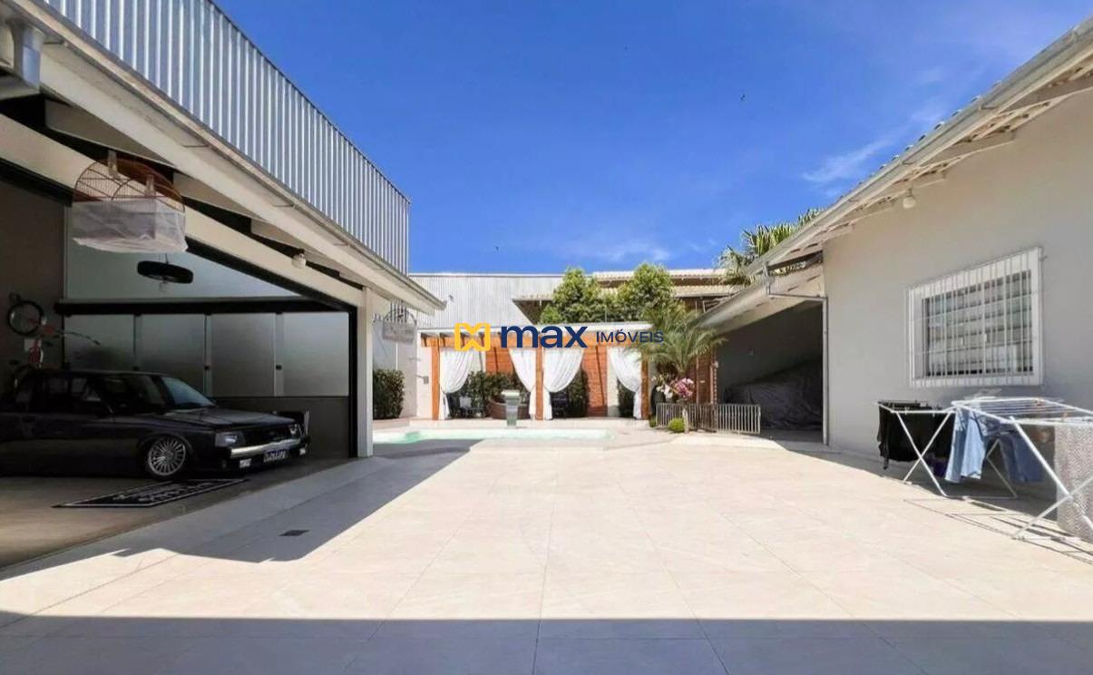 Casa à venda no Itaipava: Área externa