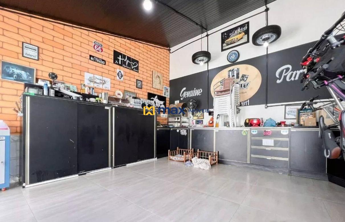 Casa à venda no Itaipava: Oficina