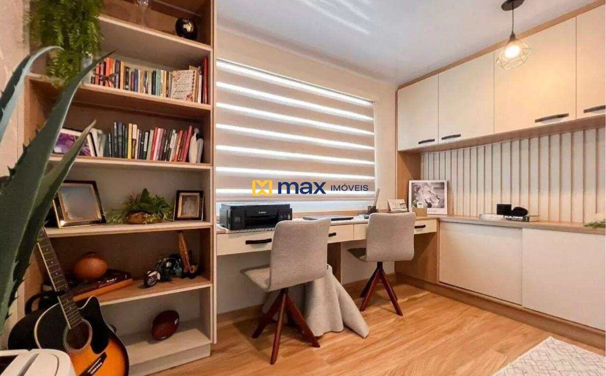 Casa à venda no Itaipava: Escritório