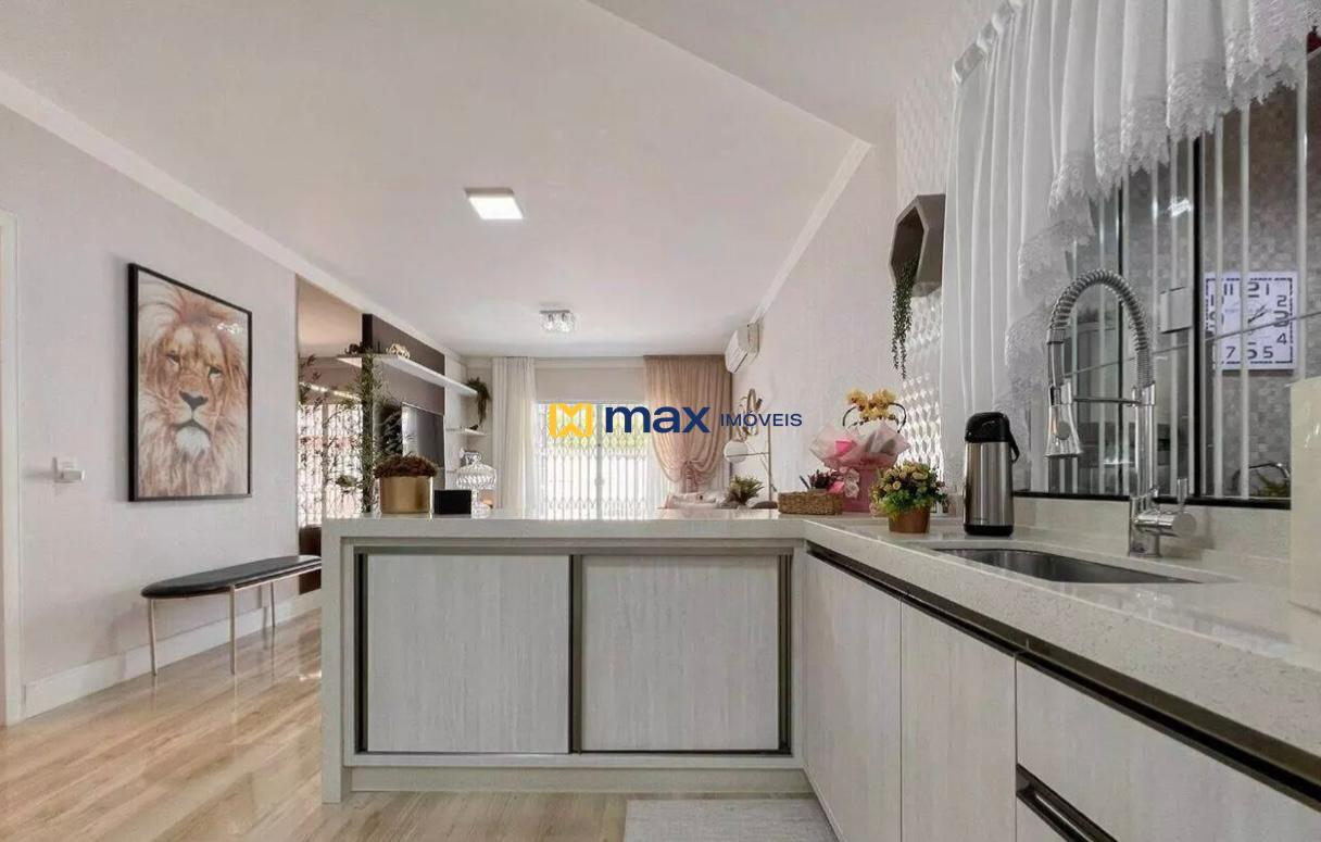 Casa à venda no Itaipava: Cozinha