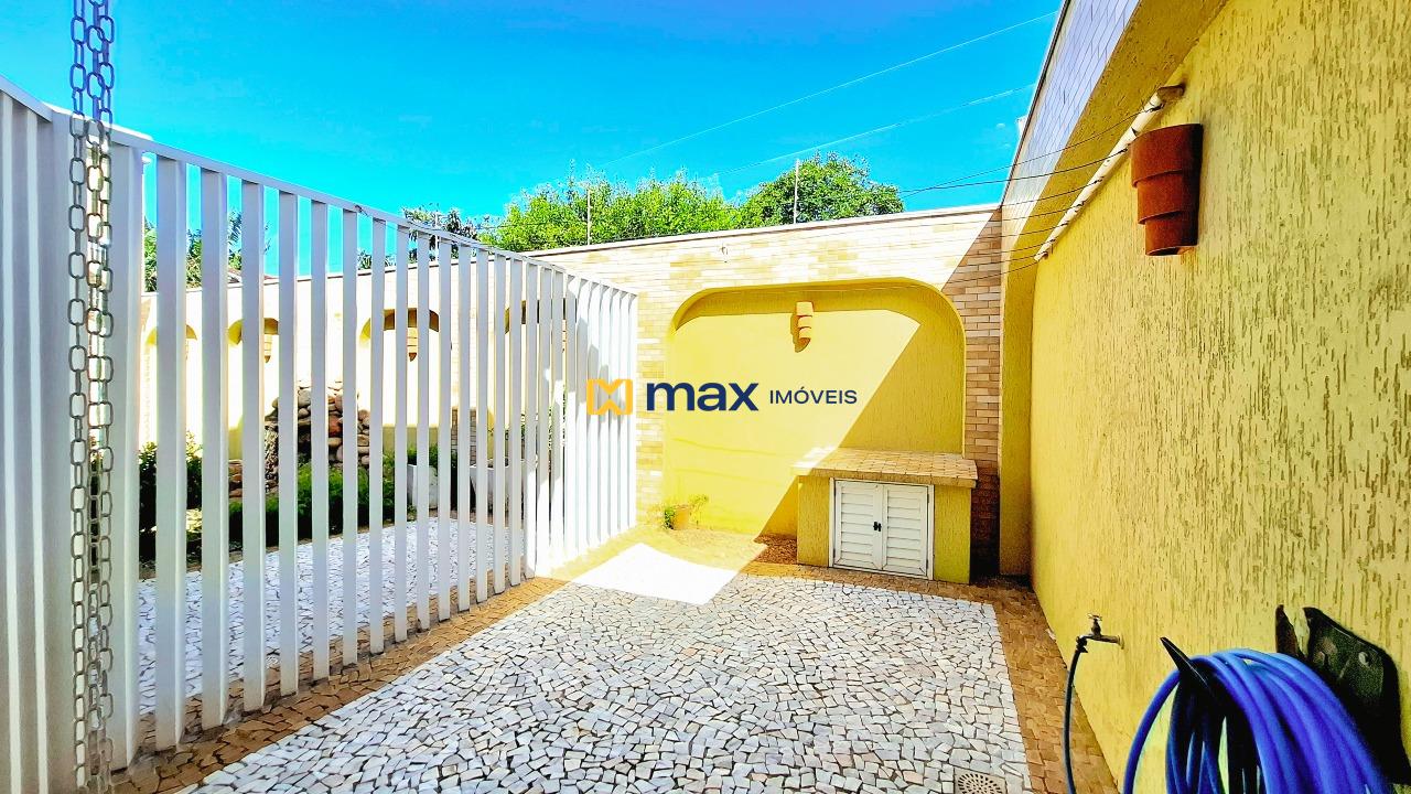 Casa à venda no São João: Área externa