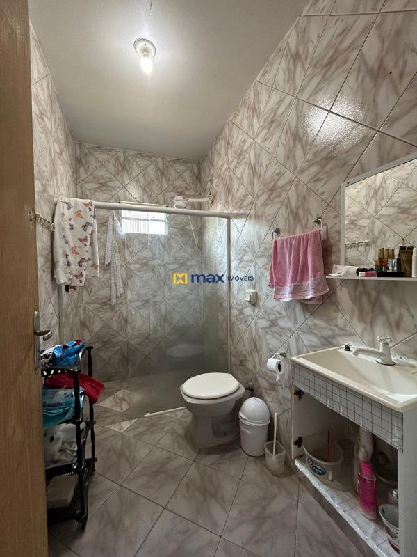 Casa à venda no Centro: 