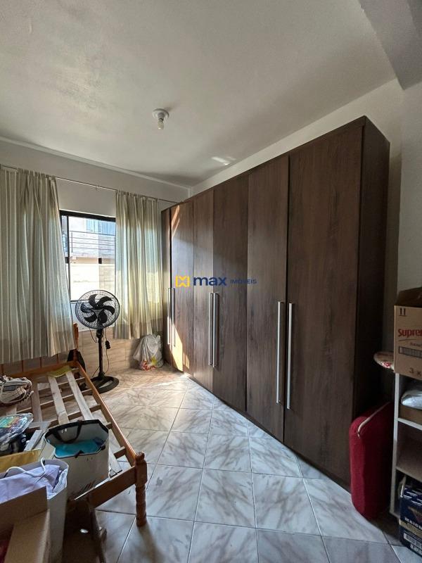 Casa à venda no Centro: 