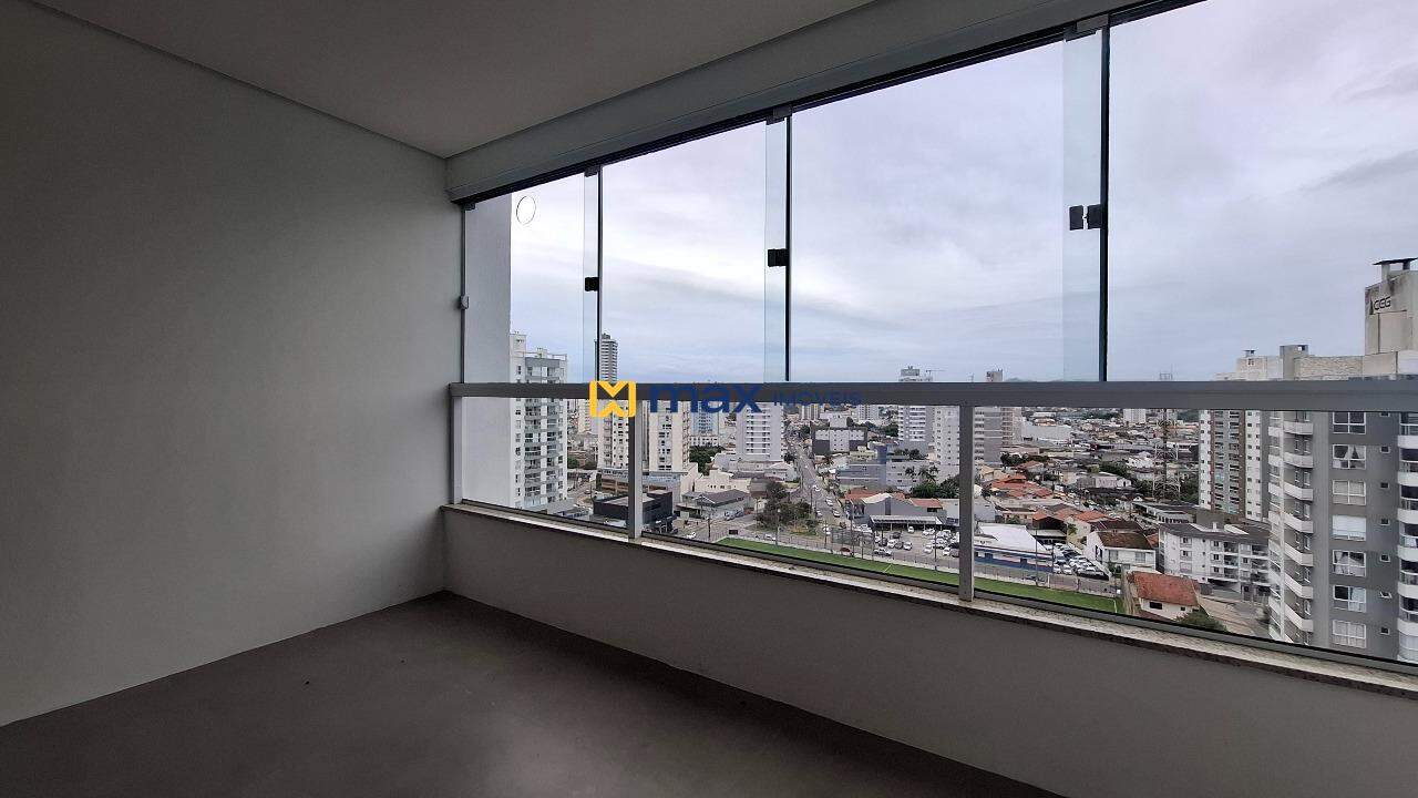 Apartamento à venda no Vila Operária: Sacada