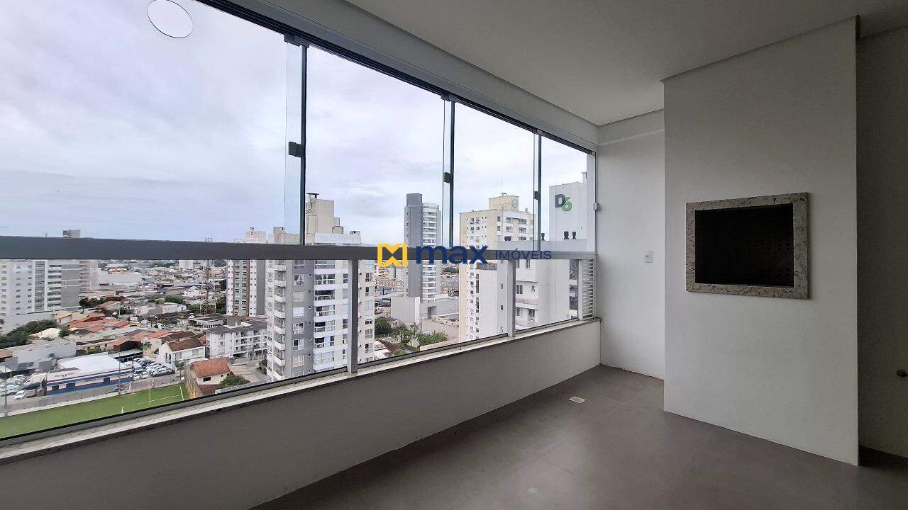 Apartamento à venda no Vila Operária: Sacada