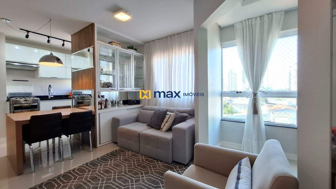 Apartamento à venda no Fazenda: Living integrado