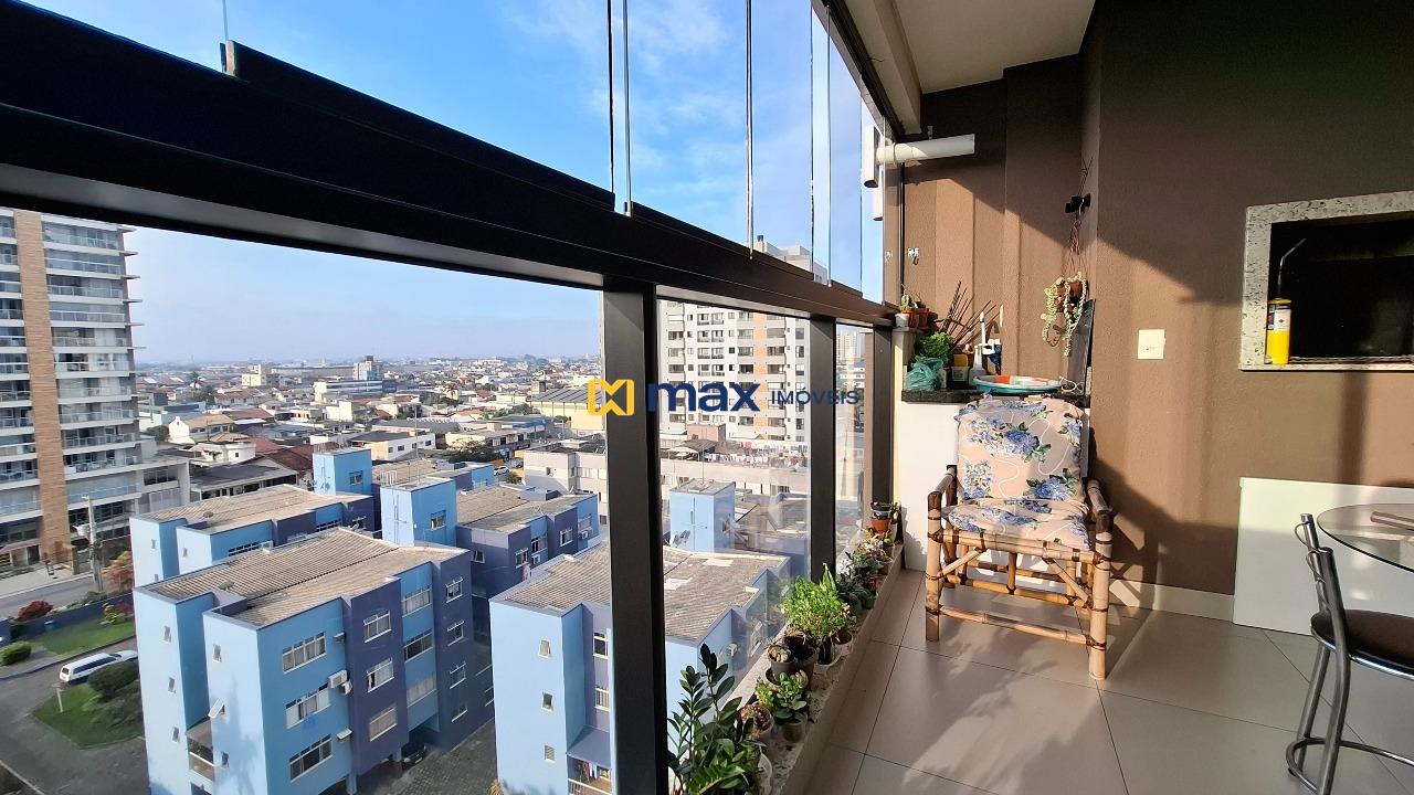 Apartamento à venda no São João: Sacada com churrasqueira