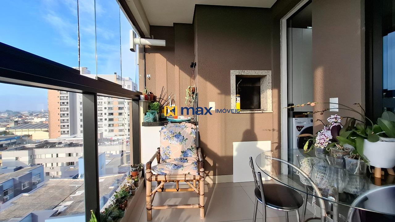 Apartamento à venda no São João: Sacada com churrasqueira