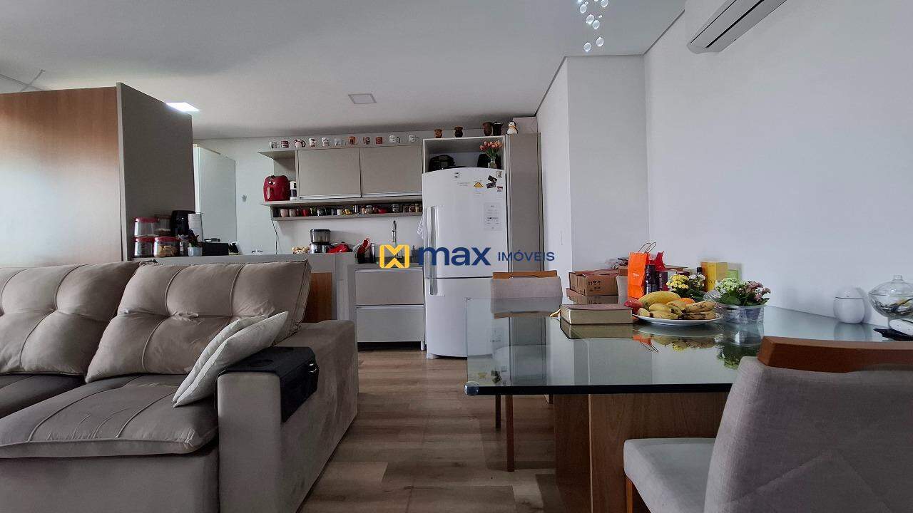 Apartamento à venda no São João: Living integrado